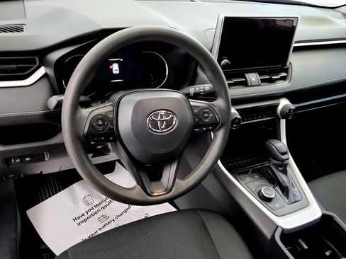 Certified 2025 Toyota RAV4 LE AWD/4WD image 24