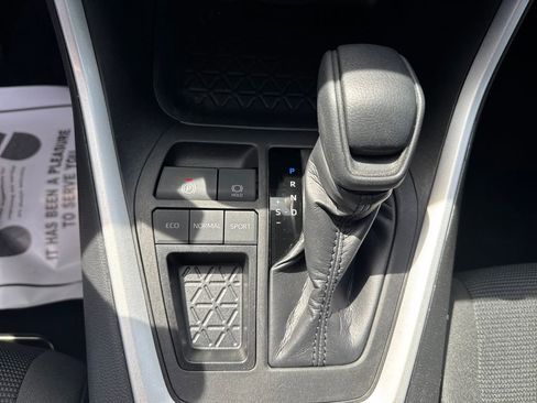 Used 2024 Toyota RAV4 LE FWD image 20