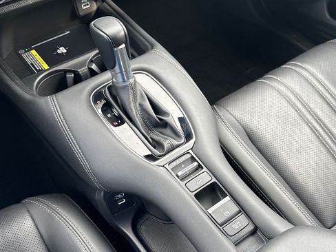 Certified 2024 Honda HR-V EX-L image 31