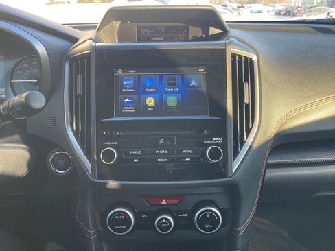 Used 2021 Subaru Crosstrek 2.0i Premium w/ Moonroof Package image 9