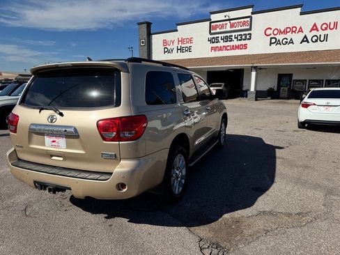Used 2010 Toyota Sequoia Platinum image 20