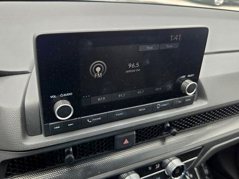 Used 2025 Honda CR-V LX image 18