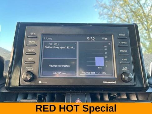 Used 2022 Toyota RAV4 XLE image 20