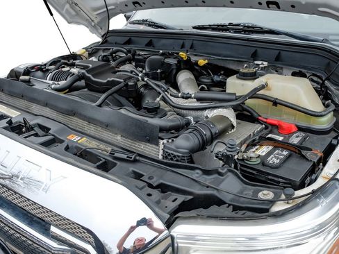 Used 2016 Ford F250 Lariat w/ Lariat Interior Package image 56