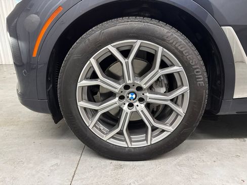 Used 2021 BMW X7 xDrive40i w/ Executive Package AWD/4WD image 29