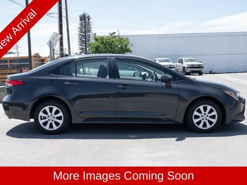 Used 2024 Toyota Corolla LE FWD image 3