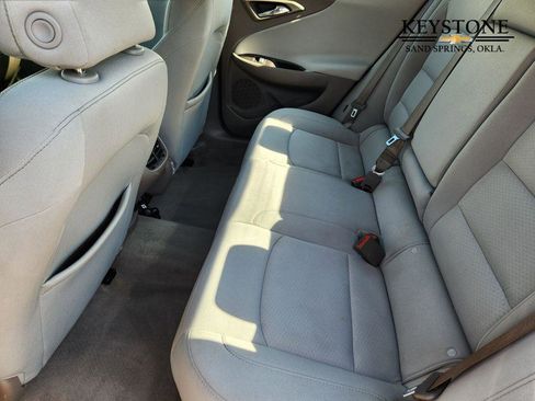 Used 2022 Chevrolet Malibu LT image 30