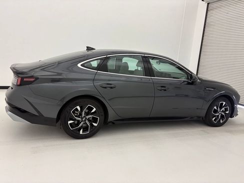 Used 2025 Hyundai Sonata SEL FWD image 23