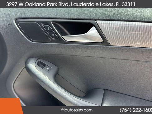 Used 2015 Volkswagen Jetta SE image 39