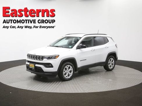 Used 2024 Jeep Compass Latitude AWD/4WD image 51
