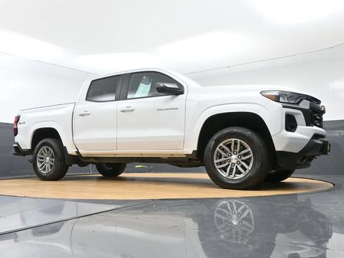 Used 2024 Chevrolet Colorado LT w/ LT Convenience Package AWD/4WD image 47