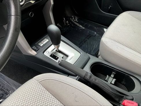 Used 2017 Subaru Forester 2.5i Premium w/ All-Weather Package AWD/4WD image 17