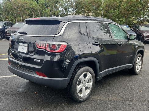 Used 2020 Jeep Compass Latitude w/ Popular Equipment Group AWD/4WD image 6