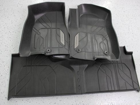 Used 2021 Chevrolet Suburban Z71 w/ Z71 Signature Package AWD/4WD image 89