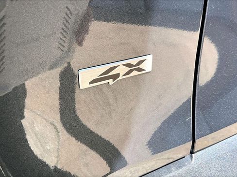 Used 2024 Kia Seltos SX w/ SX Sunroof Package image 10