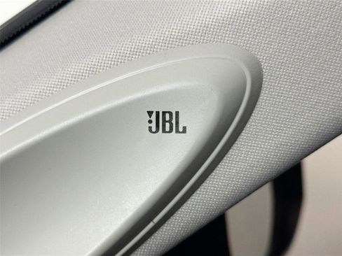 Used 2022 Toyota Highlander Platinum FWD image 30