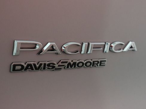 New 2026 Chrysler Pacifica Select image 36