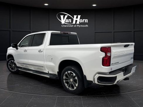 Certified 2025 Chevrolet Silverado 1500 High Country image 3