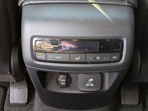 Used 2022 Hyundai Palisade SEL w/ Convenience Package image 17