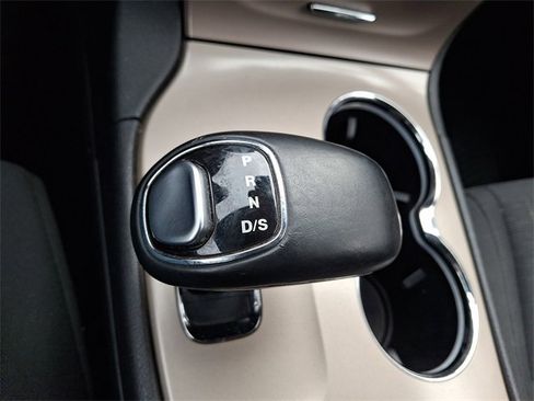 Used 2015 Jeep Grand Cherokee Laredo w/ Quick Order Package 23E image 16