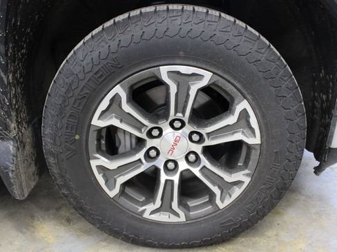 Used 2020 GMC Sierra 1500 SLE w/ SLE Value Package AWD/4WD image 58