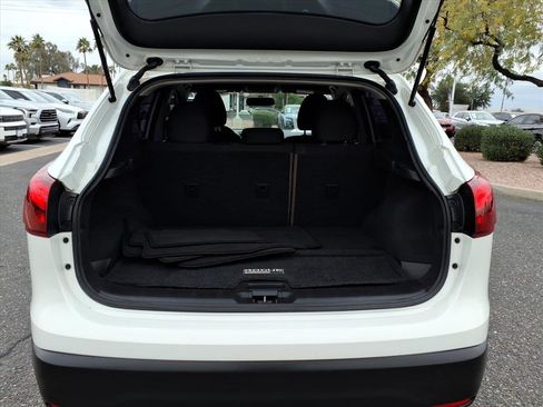 Used 2019 Nissan Rogue Sport S image 19