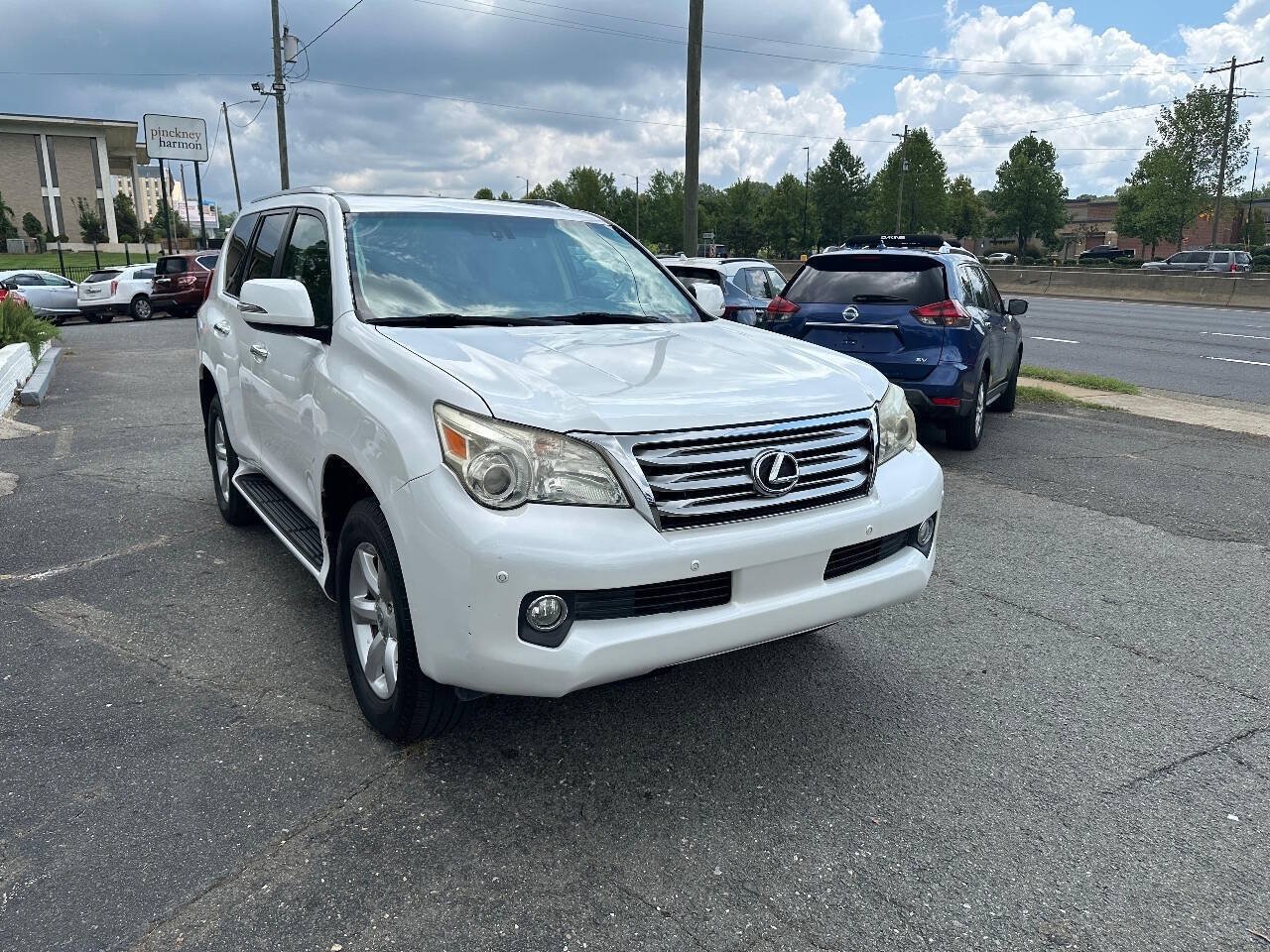 Used 2011 Lexus GX 460 w/ Comfort Plus Pkg AWD/4WD image 6