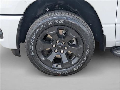 New 2026 RAM 1500 Express AWD/4WD image 10