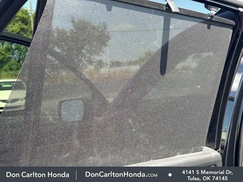 Used 2025 Honda Pilot TrailSport image 16