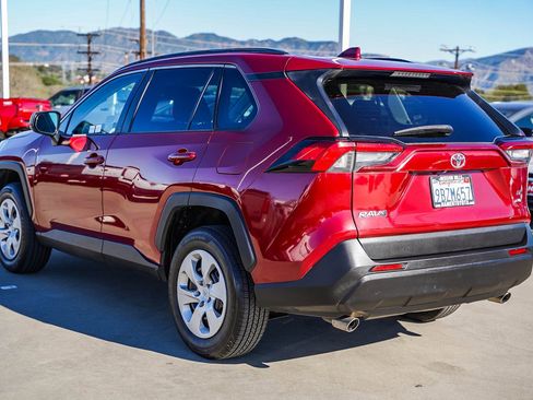 Certified 2020 Toyota RAV4 LE image 7