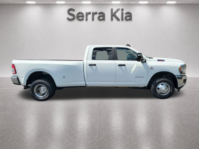 Used 2024 RAM 3500 Big Horn AWD/4WD image 6