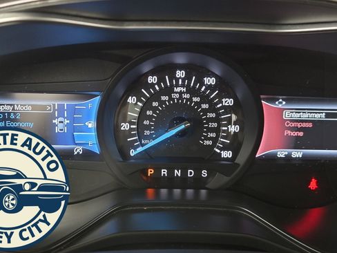 Used 2019 Ford Fusion SEL image 10