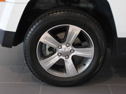 Used 2016 Jeep Patriot High Altitude AWD/4WD image 27