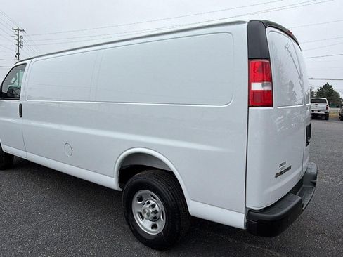 New 2026 Chevrolet Express 2500 Extended w/ Driver Convenience Package RWD image 7