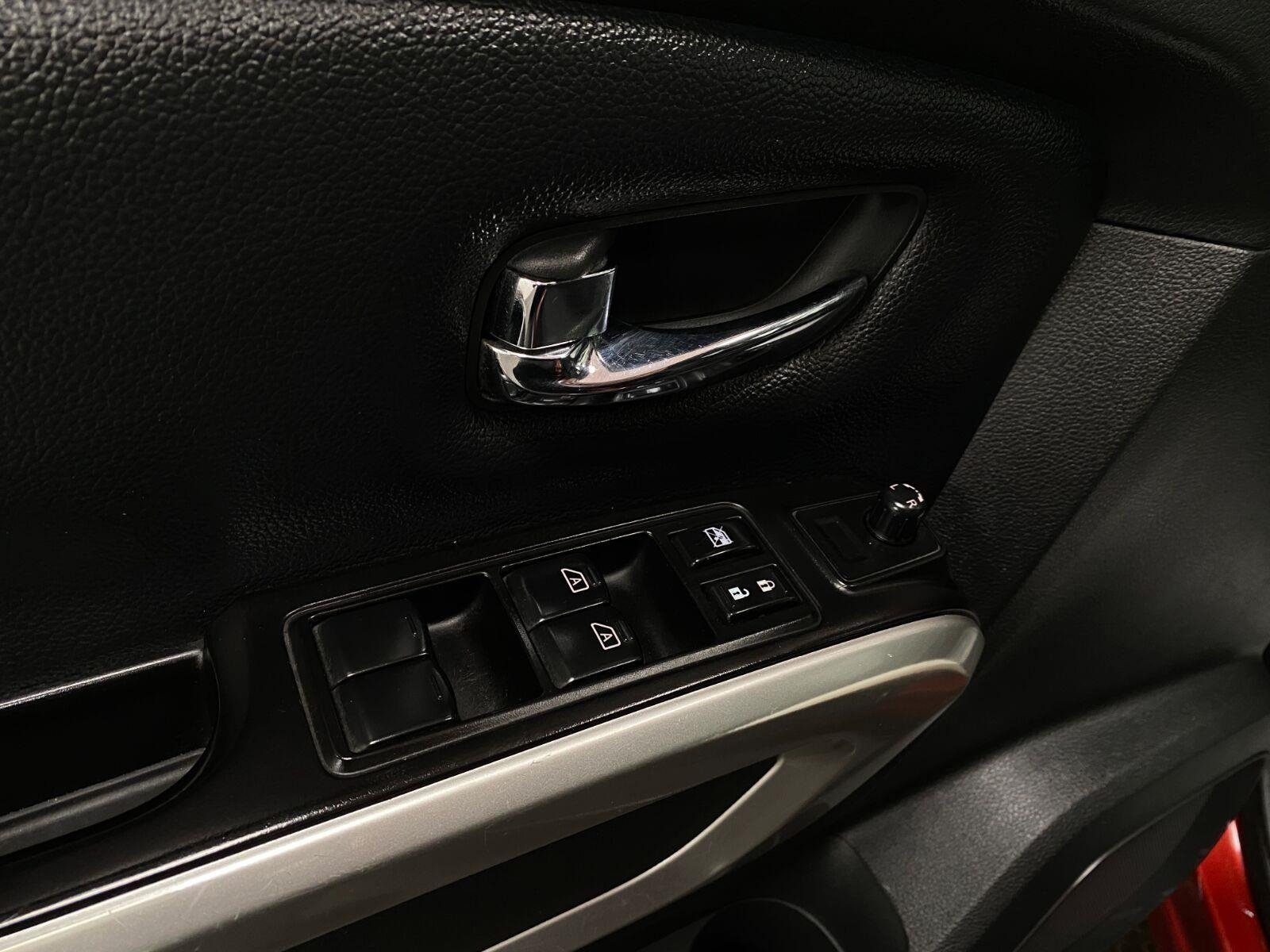 Used 2019 Nissan Titan SV AWD/4WD image 31