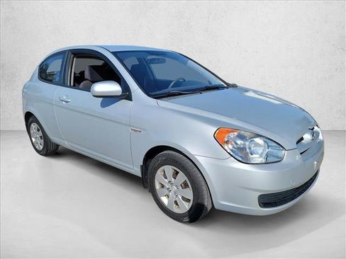 Used 2010 Hyundai Accent GS w/ Premium Pkg 3 image 3