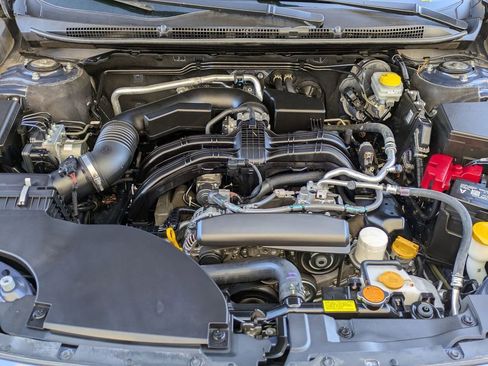 Used 2025 Subaru Outback Premium image 29