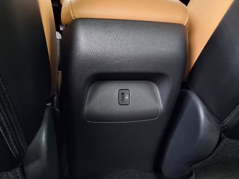 Used 2024 Nissan Sentra SV w/ SV Premium Package image 24