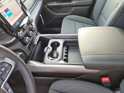 New 2026 RAM 1500 Big Horn w/ Night Edition image 28