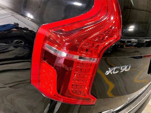 Used 2018 Volvo XC90 T6 R-Design w/ Convenience Package image 31