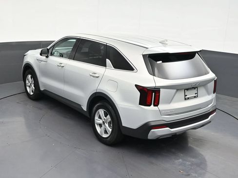 Used 2026 Kia Sorento LX FWD image 20