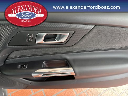 New 2025 Ford Mustang Coupe image 12