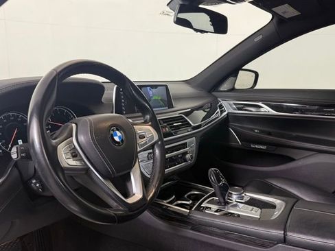 Used 2018 BMW 740i 740i image 37