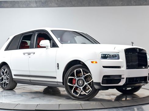 Used 2021 Rolls-Royce Cullinan Black Badge AWD/4WD image 62