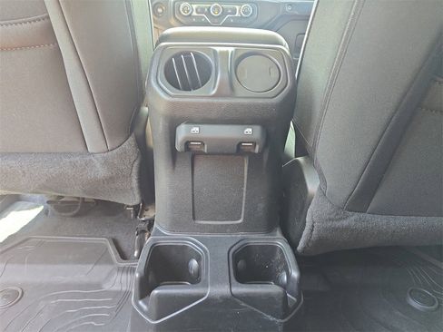 Used 2021 Jeep Gladiator Willys image 26