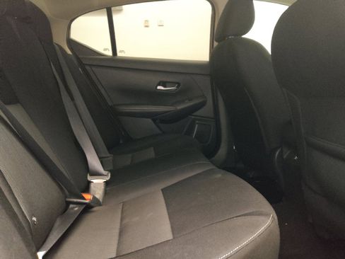 Used 2021 Nissan Sentra SV FWD image 19