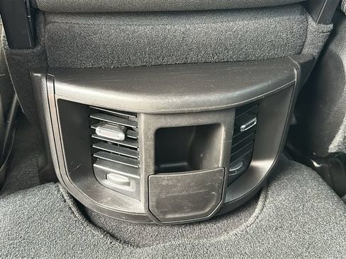 Used 2025 RAM 2500 Big Horn AWD/4WD image 30