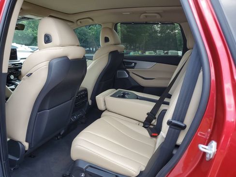 Certified 2025 Acura MDX FWD w/ Technology Package image 13