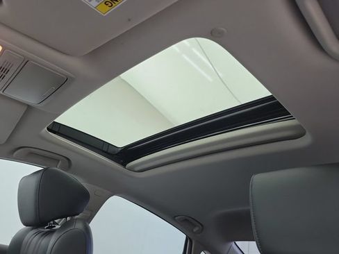 Used 2022 Honda Accord EX-L image 18