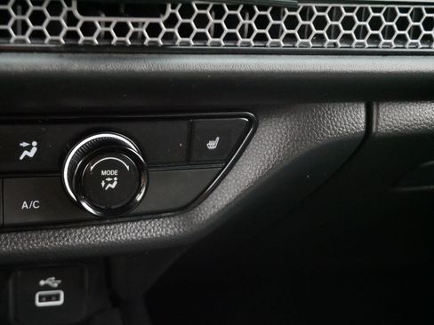 Used 2025 Honda HR-V Sport image 29